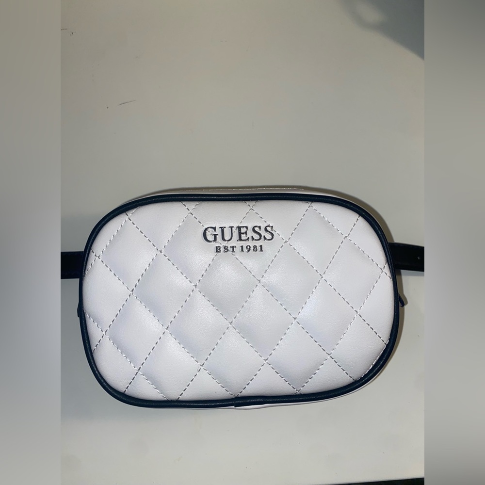 Guess Belt Bag/ Fanny Pack